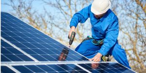 Installation Maintenance Panneaux Solaires Photovoltaïques à Gardie